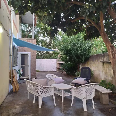 La Casa Di Nenni Santa Giusta