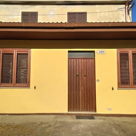 La Casa Di Nenni * Santa Giusta