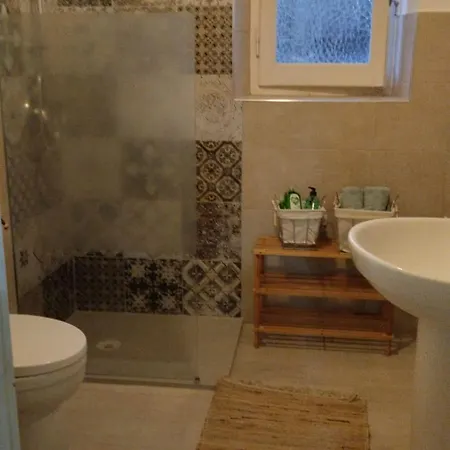 La Casa Di Nenni * Santa Giusta