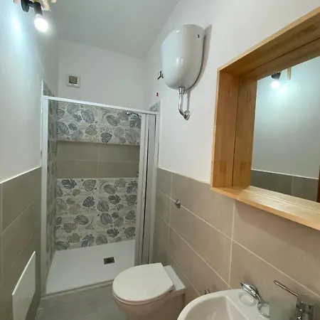 La Casa Di Nenni * Santa Giusta